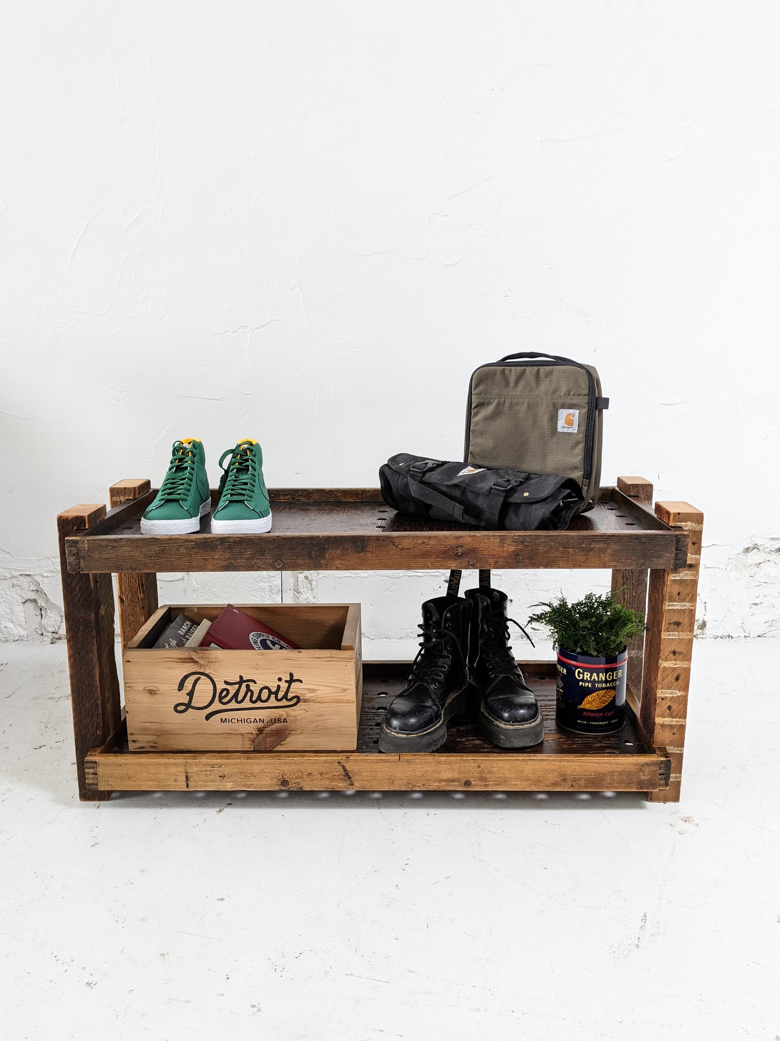 Shoe rack made of wood new arrivals