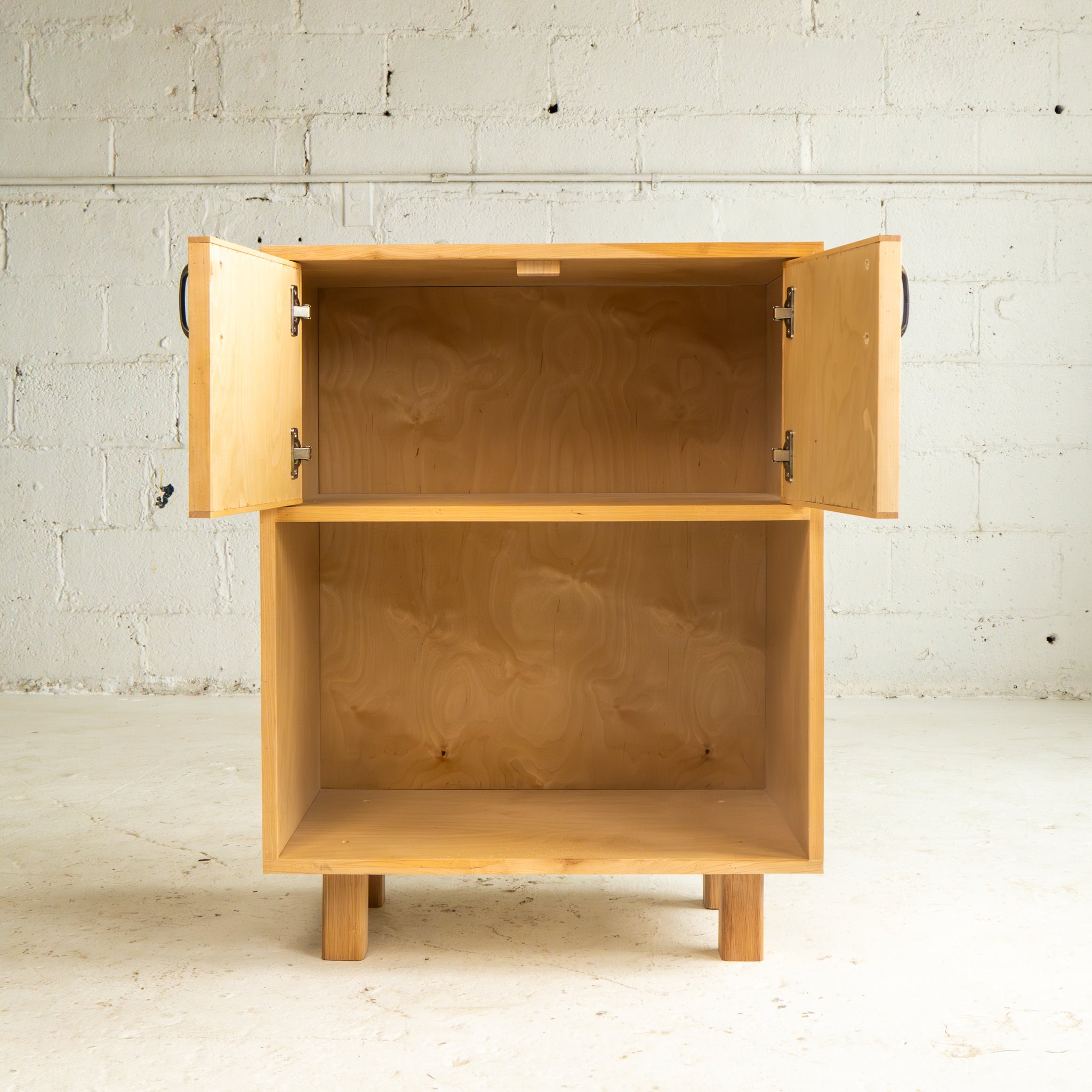 Tigers Bar Entry Cabinet