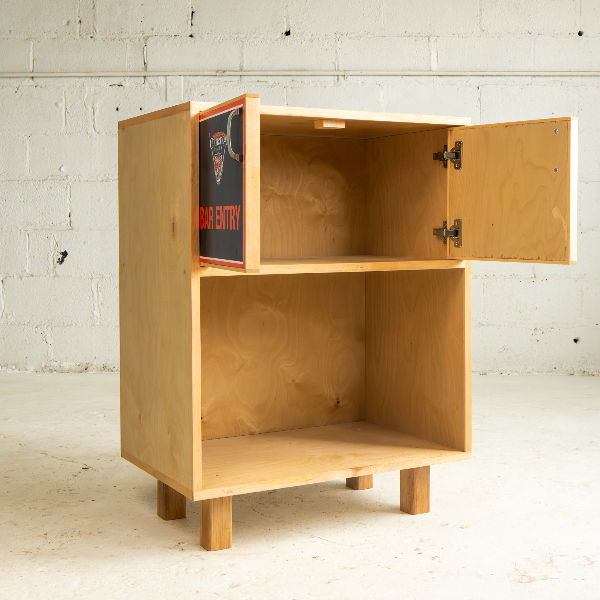 Tigers Bar Entry Cabinet