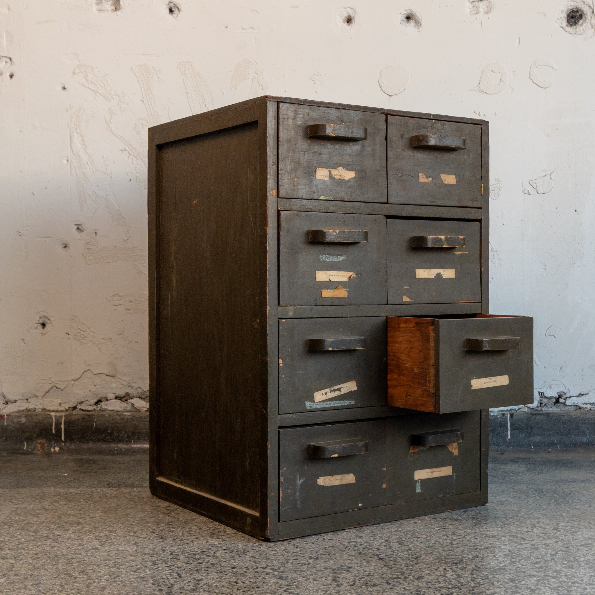 Workman's Tall Multi-Drawer