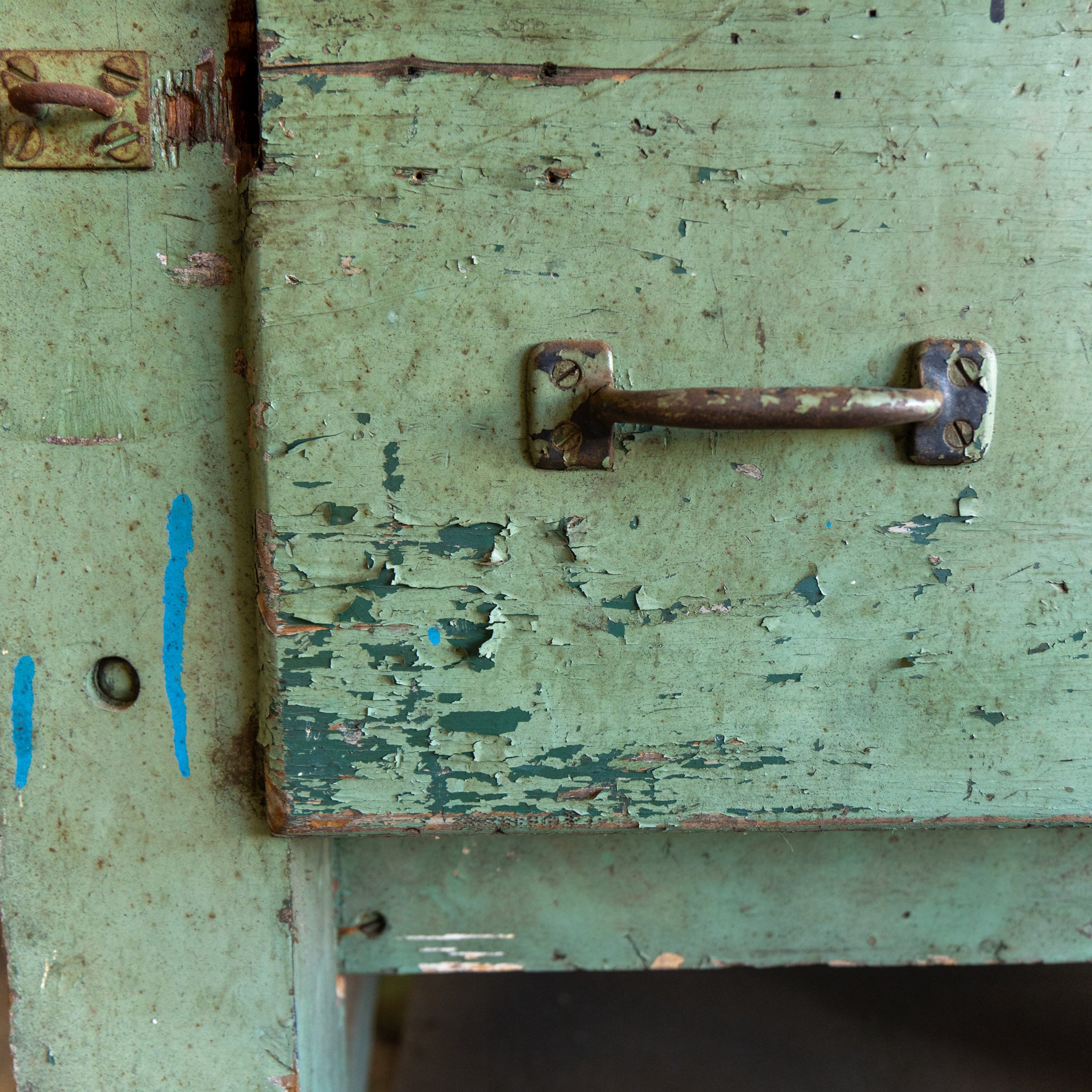 Green Industrial Workbench / Island