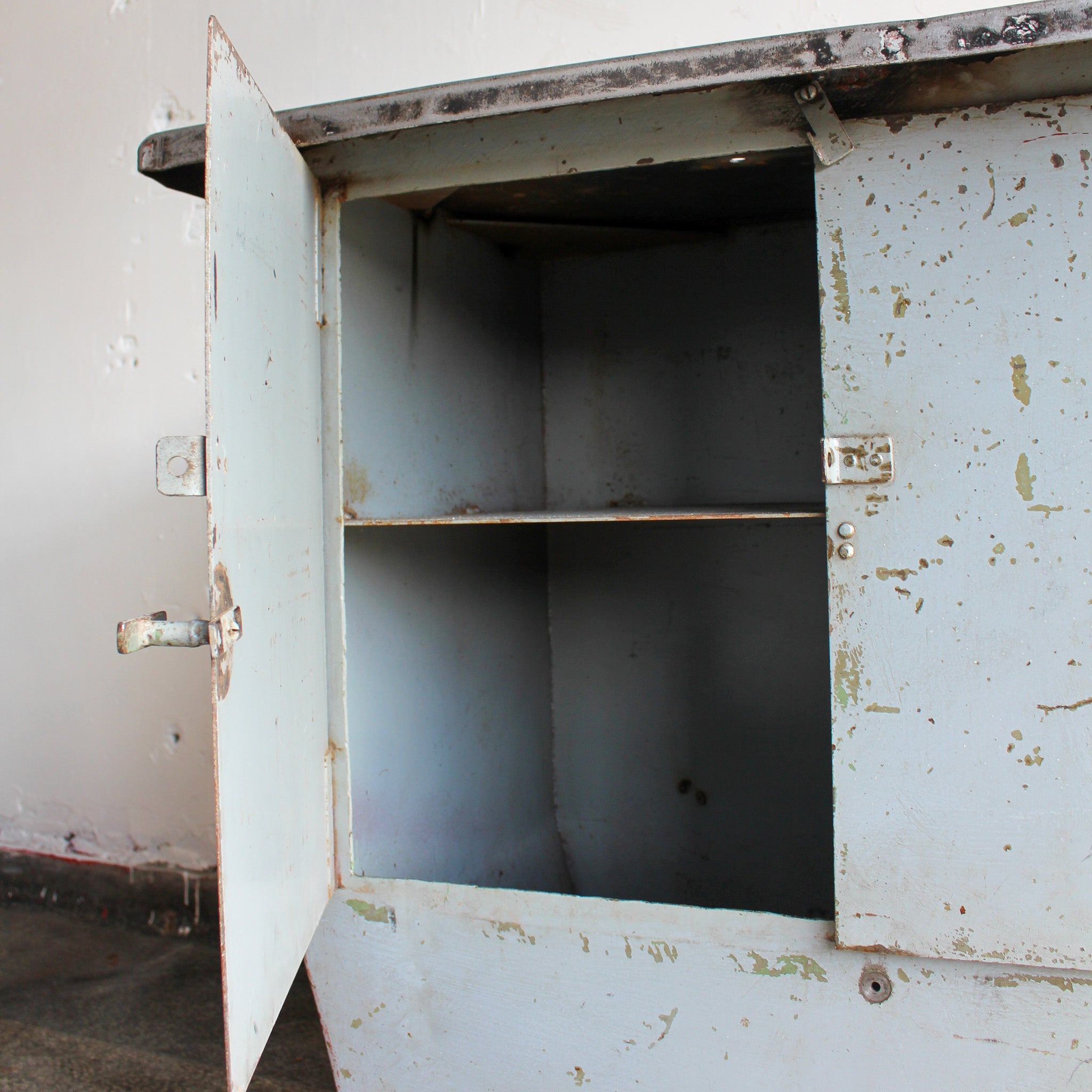 Vintage Industrial Bar Cart