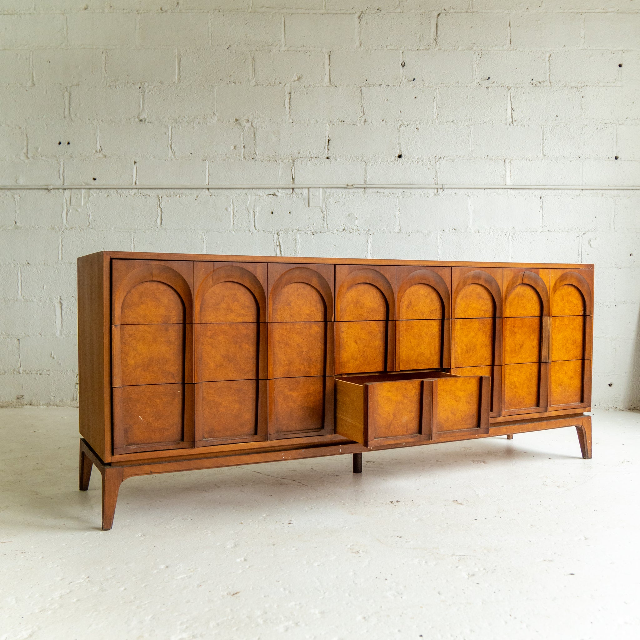 Thomasville Arched Dresser