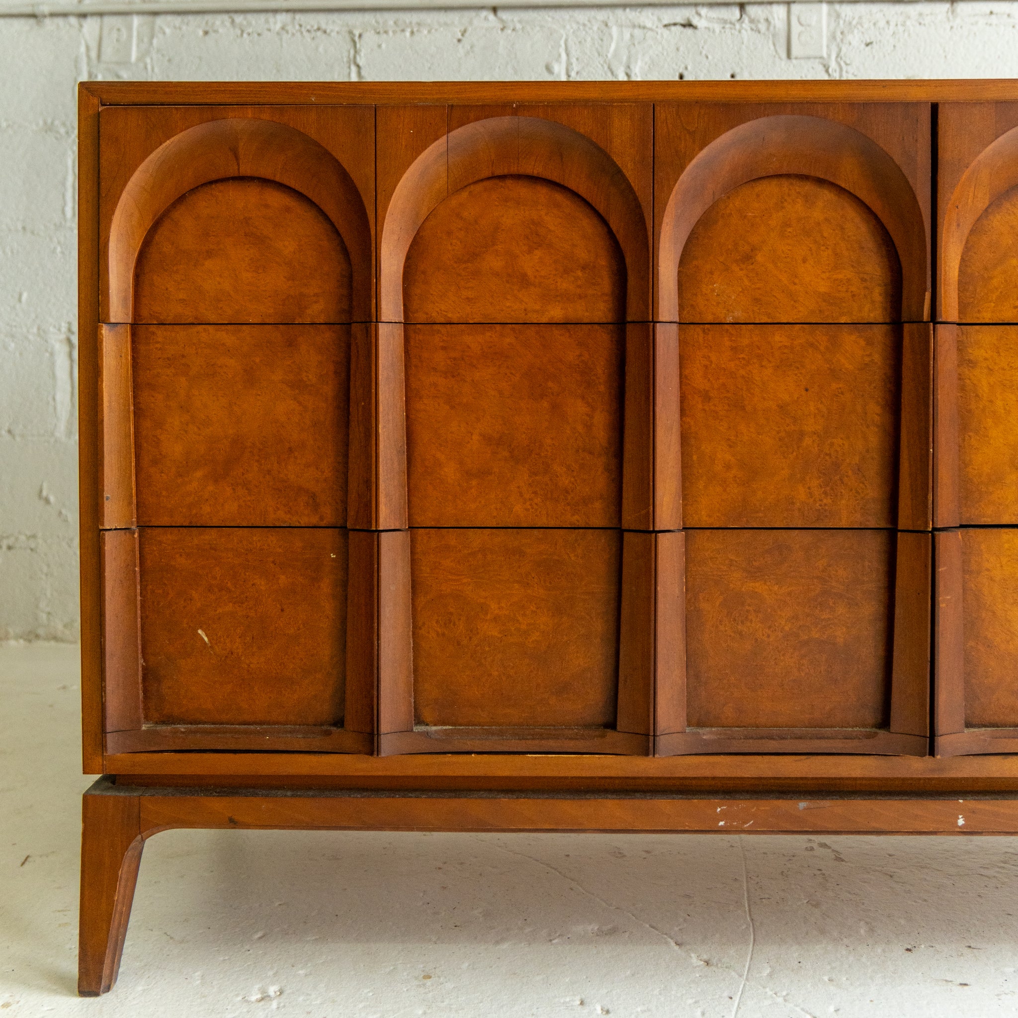 Thomasville Arched Dresser