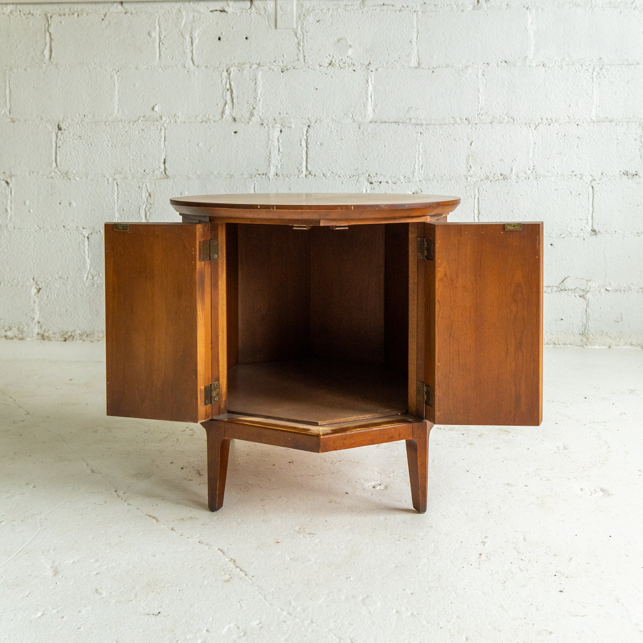 Thomasville Arched Side Table