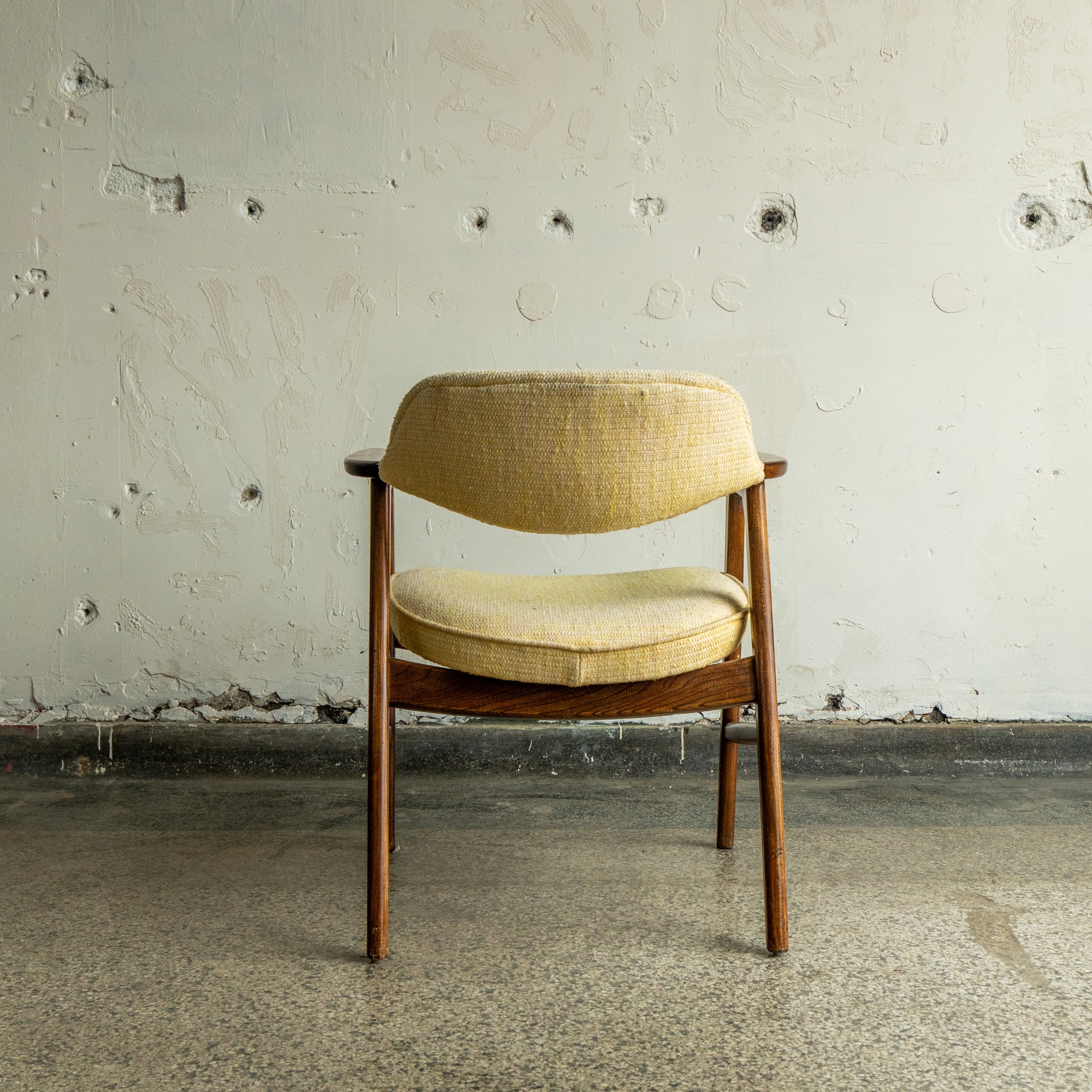 Paoli Style Chairs