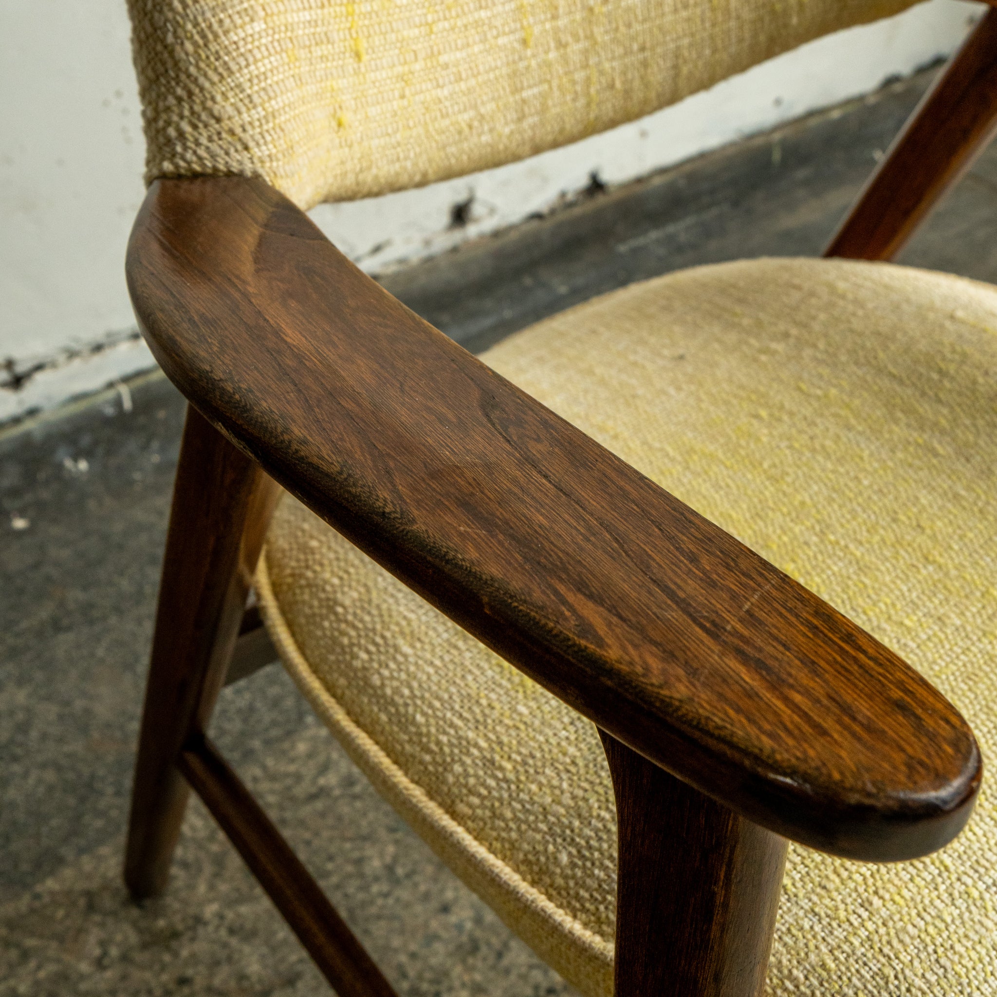 Paoli Style Chairs