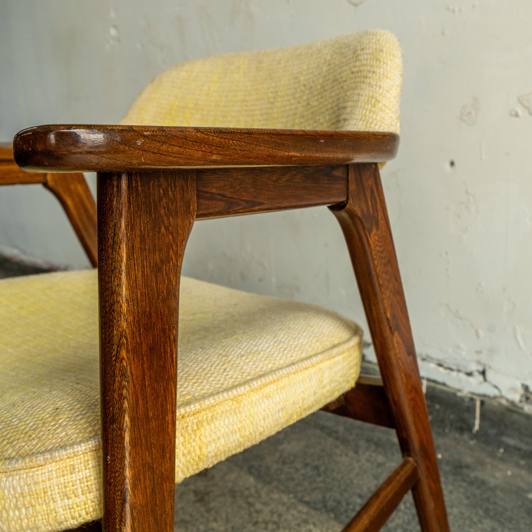 Paoli Style Chairs