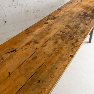 Rouge Ford Table
