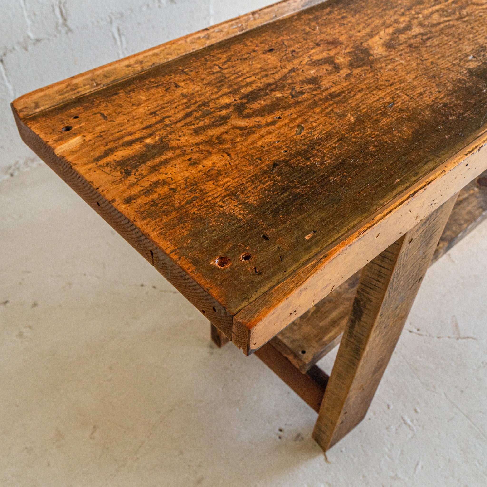 oak sofa table detail view top reclaimed wood