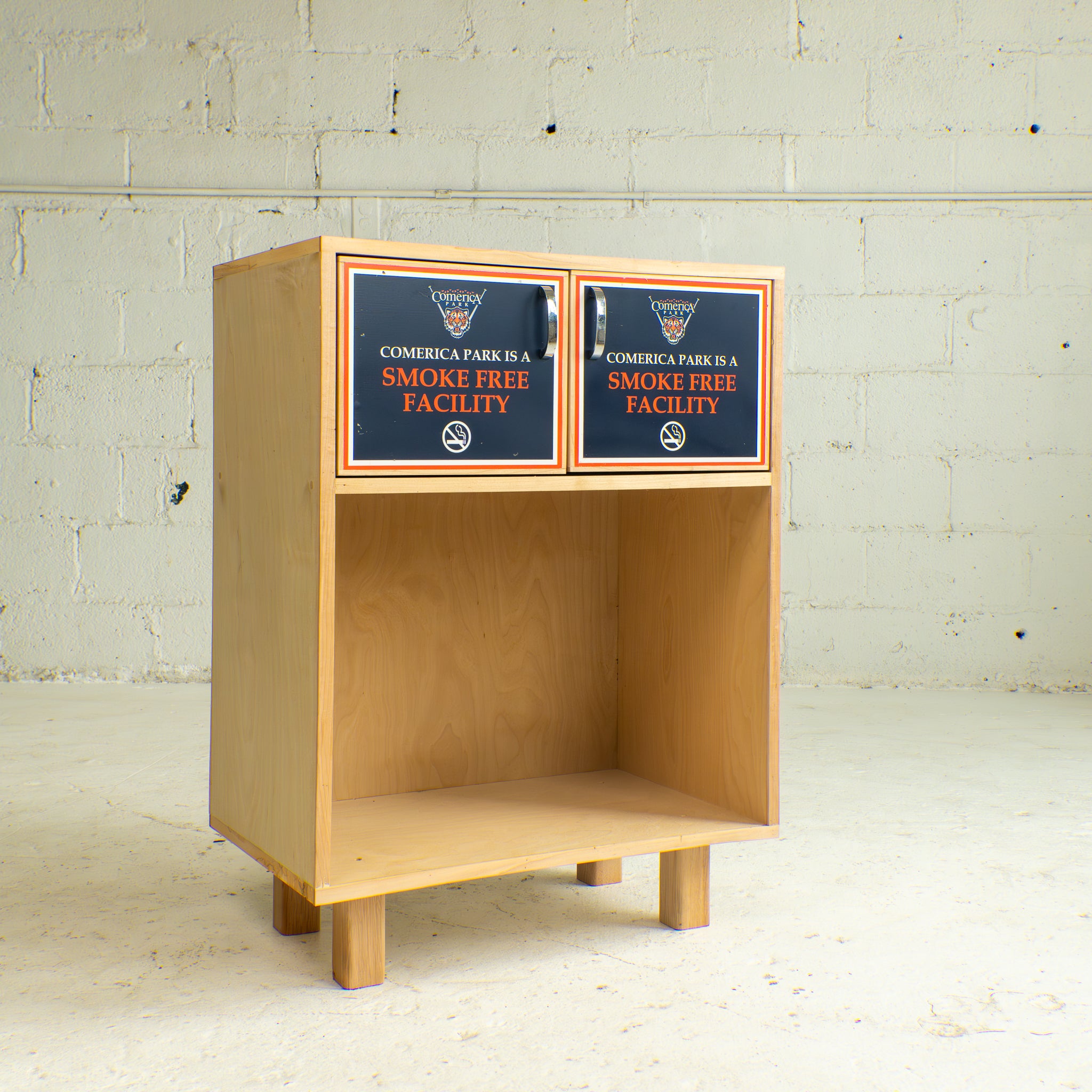 Tigers Smoke Free Cabinet