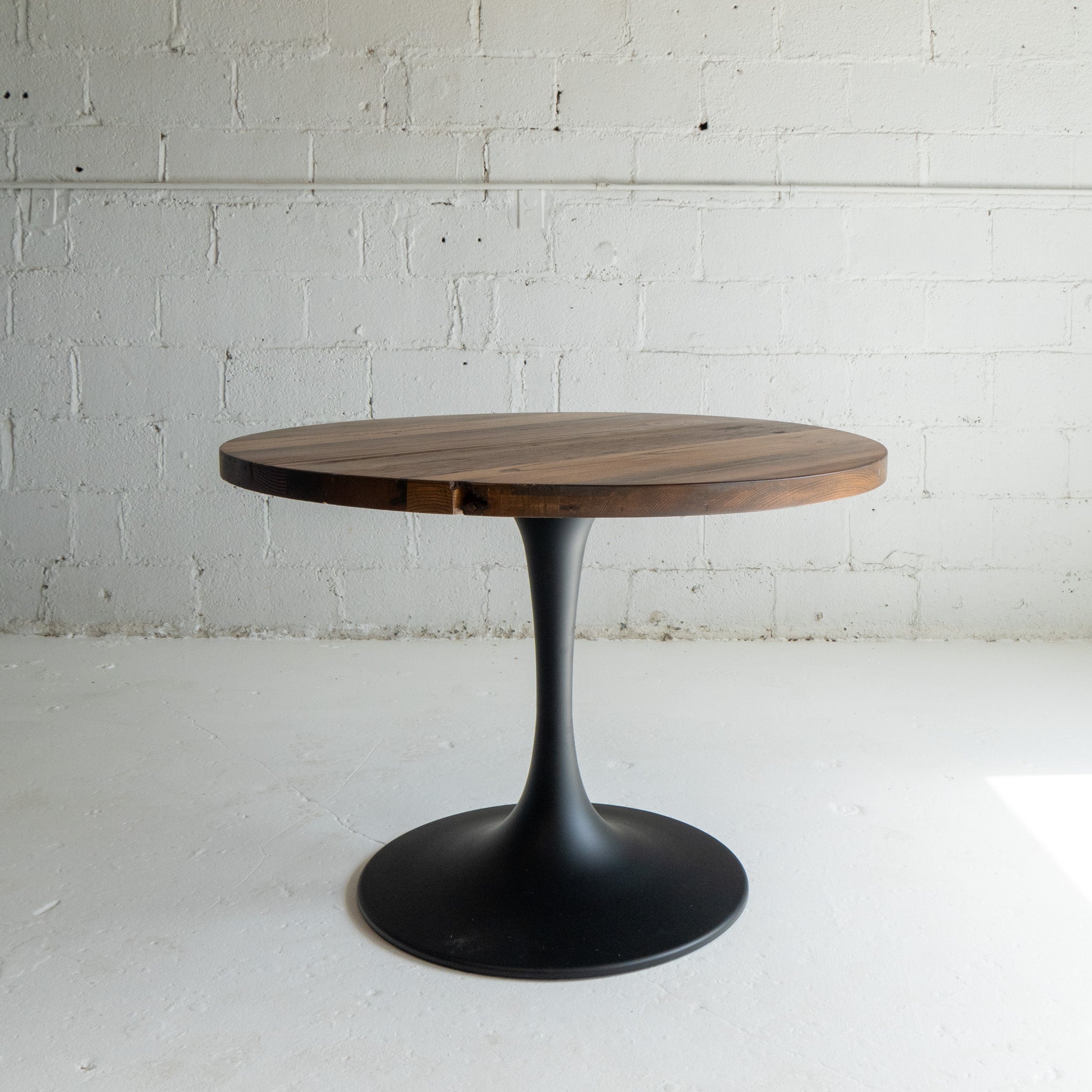 Tulip Dining Table
