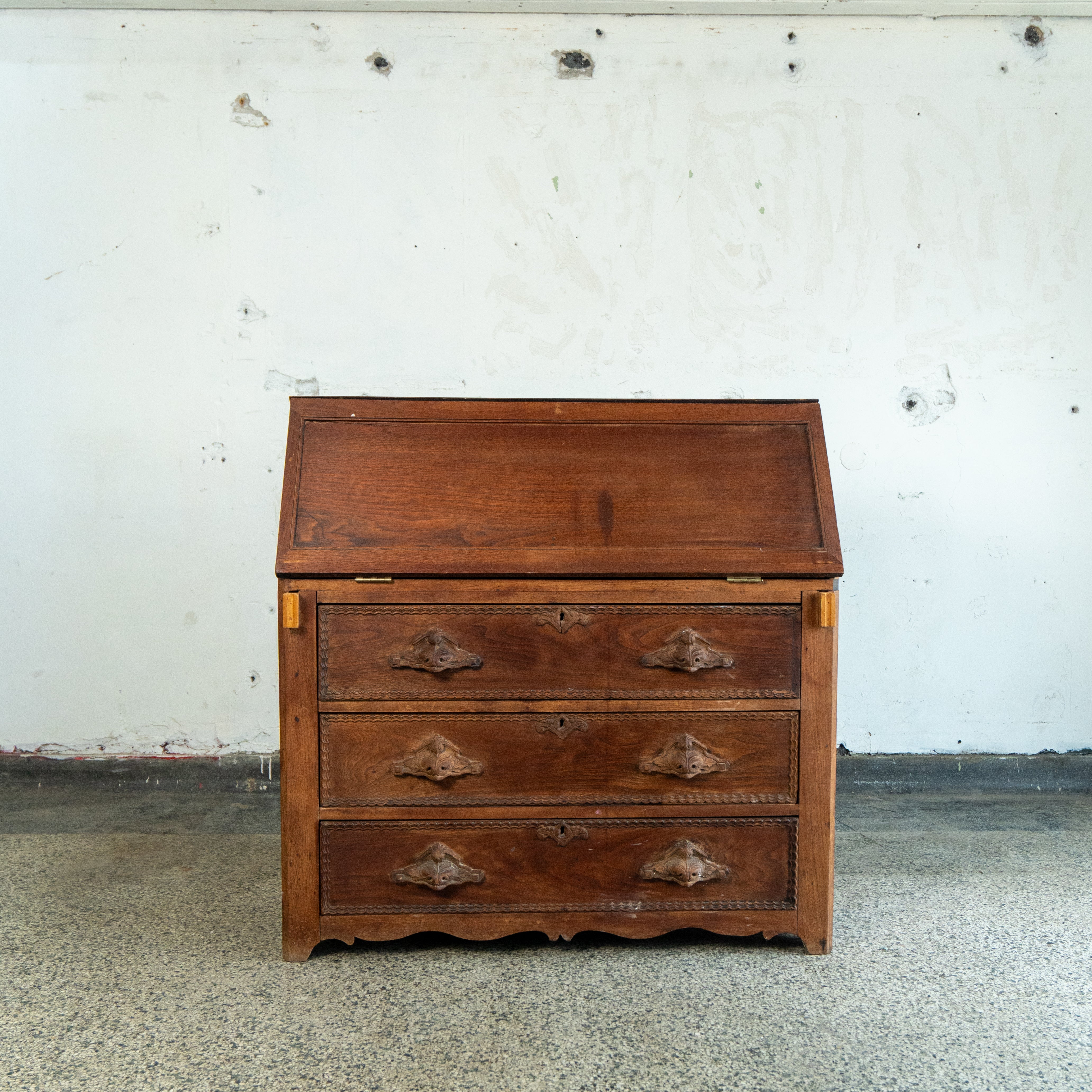 Victorian Secretary Dresser – Woodward Throwbacks