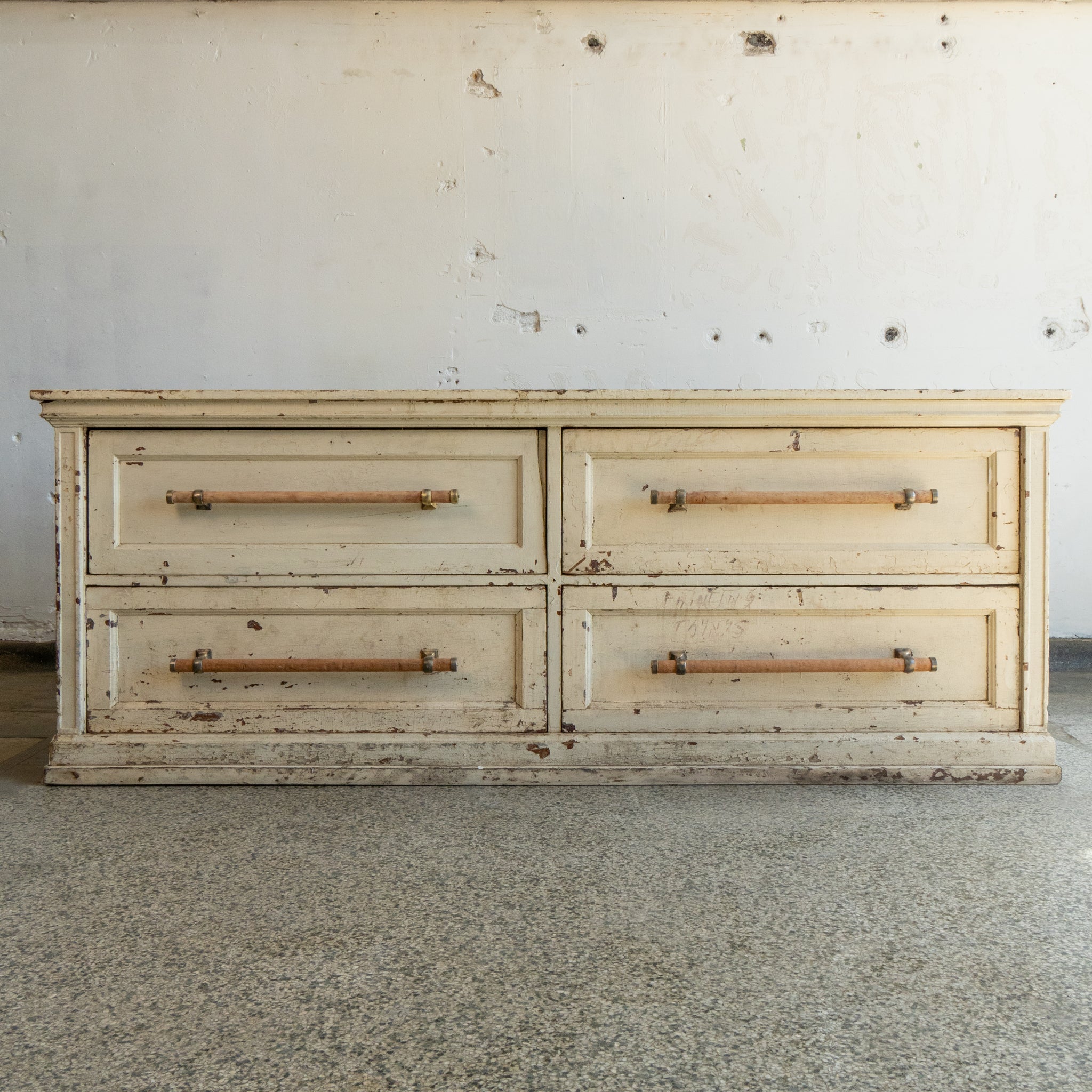 White 4 Drawer Island