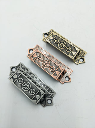 Eastlake Drawer Pull Gold - Woodward Throwbacks